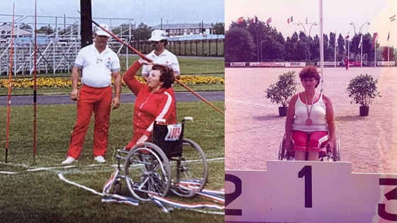 Dwa zdjęcia przedstawiające dwie kobiety na wózkach. Pierwsza rzuca oszczepem, druga jest na pierwszym miejscu podium